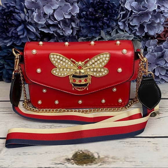 Beautiful Red Pearl Studded Bee Crossbody Purse - Picture 3 of 16